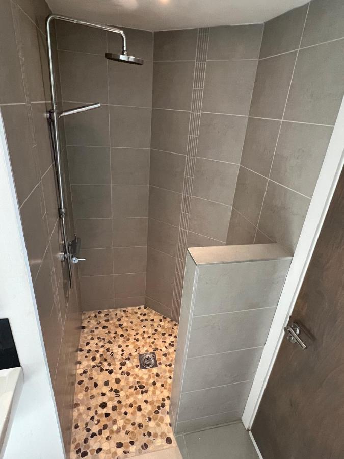 Fitzy'S Bunker - Modern Beach Apartment Ardglass Bagian luar foto