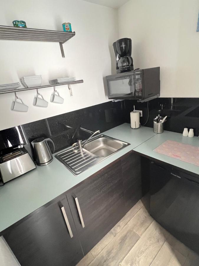 Fitzy'S Bunker - Modern Beach Apartment Ardglass Bagian luar foto