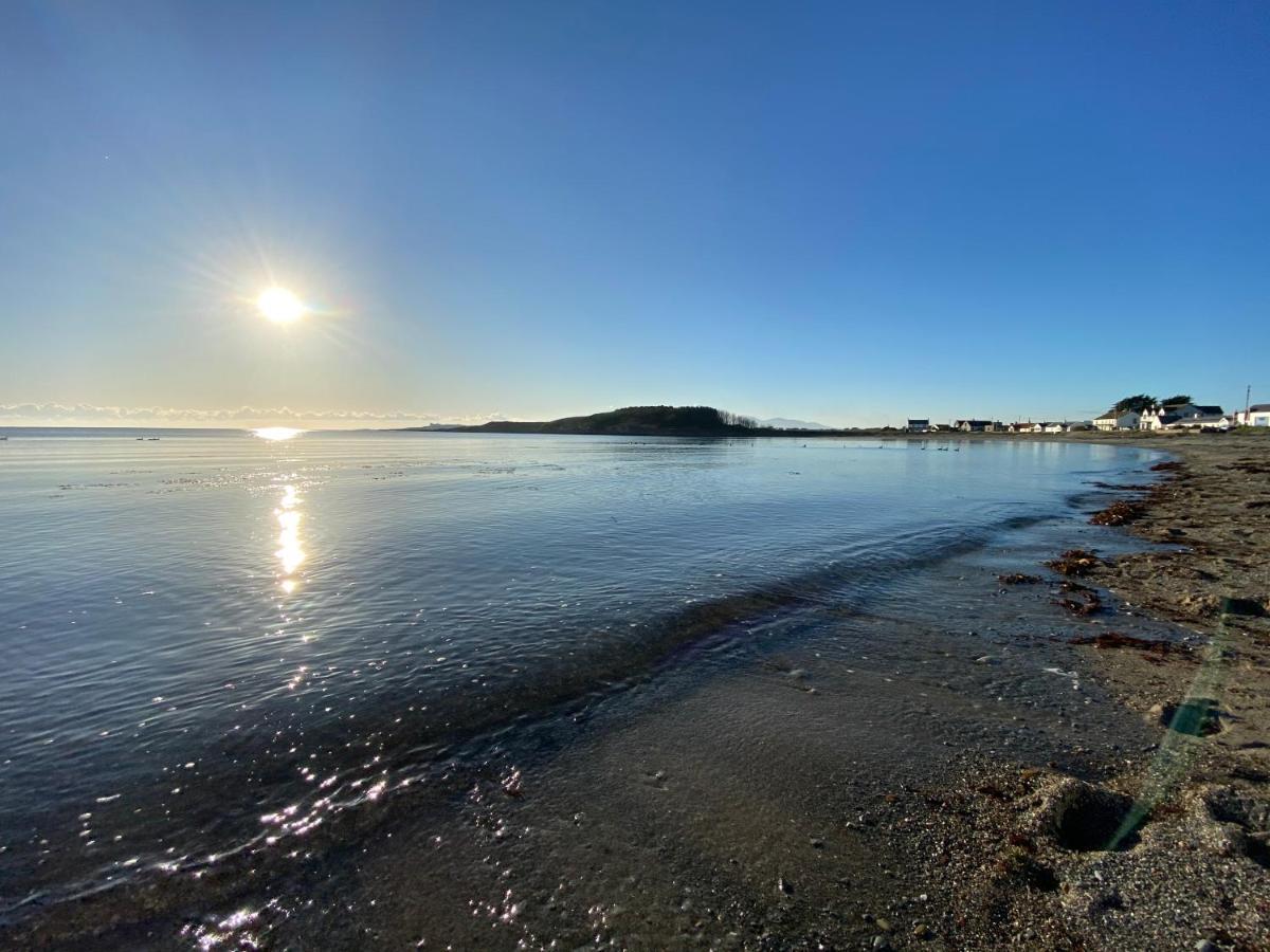 Fitzy'S Bunker - Modern Beach Apartment Ardglass Bagian luar foto